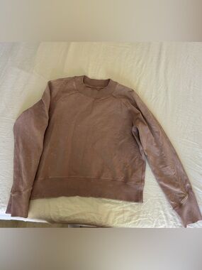 Lululemon sweatshirt